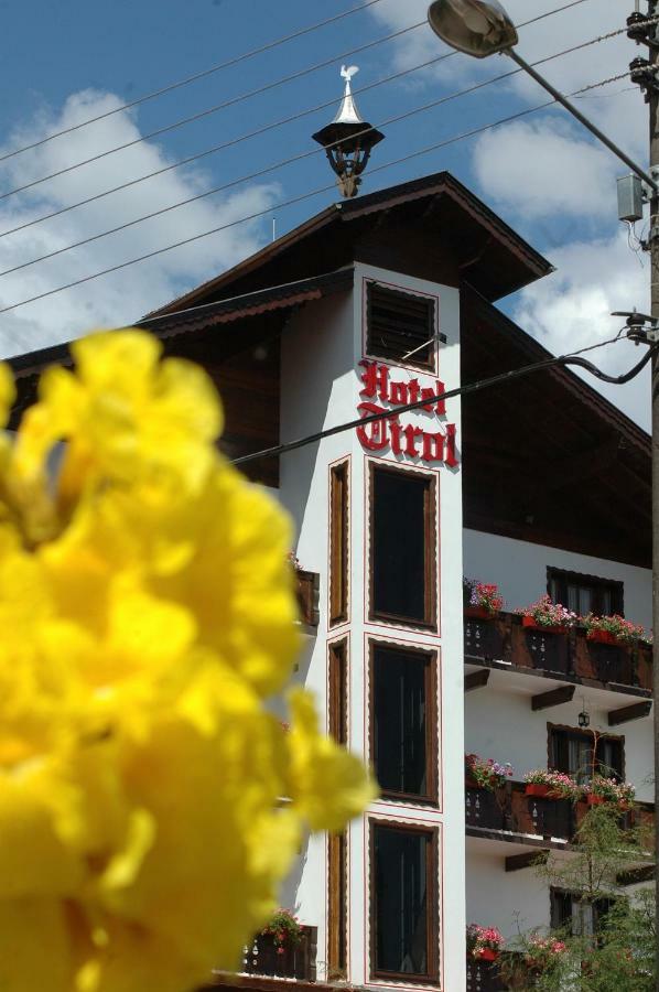 Hotel Tirol Treze Tilias Exterior photo